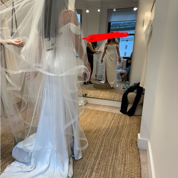 Wedding Dress: Jenny Yoo Viviana 123102B - Picture 2 of 6